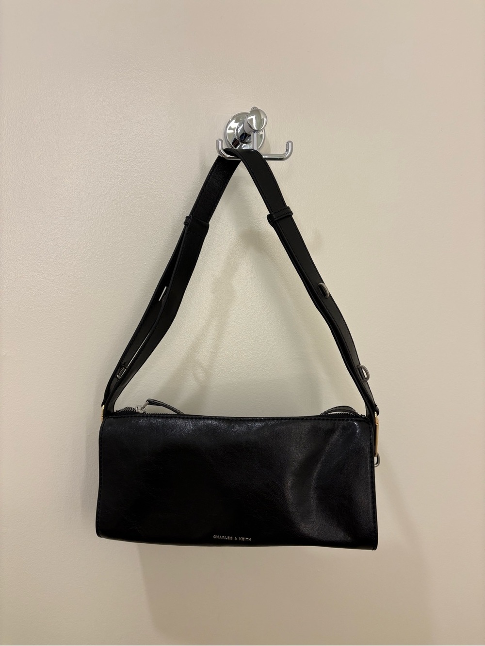 Delfina Elongated Shoulder Bag - Noir (C&K)